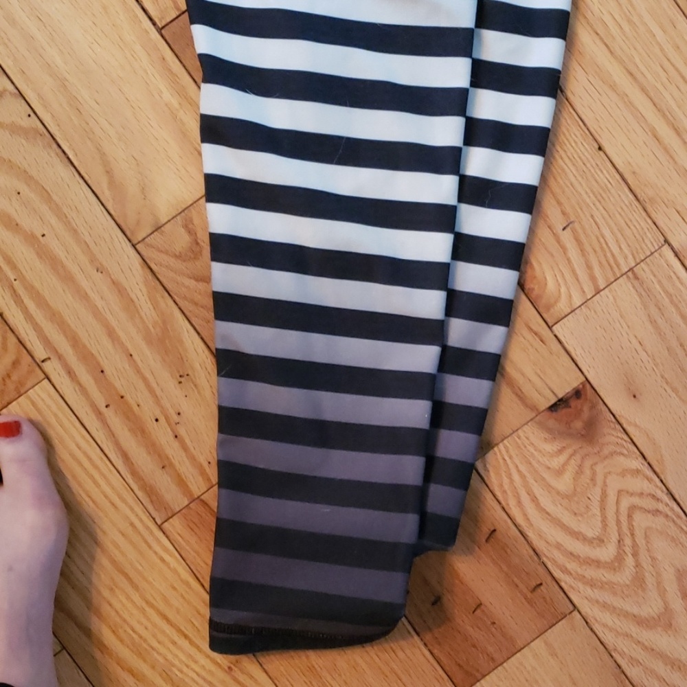 Leggings - Picture 2 of 4